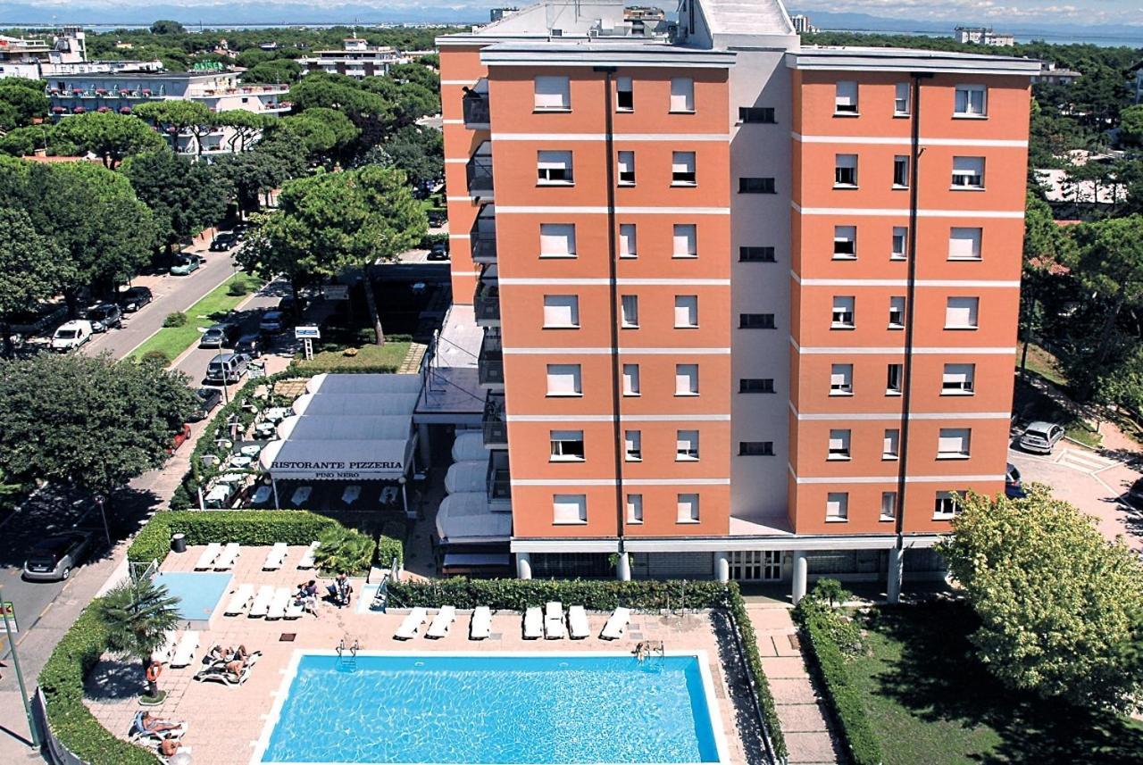 Apartmán Residenza Alisei Lignano Sabbiadoro Exteriér fotografie